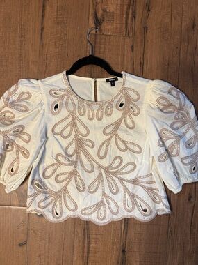 New Express White Eyelet Top with Beige Embroidery XS